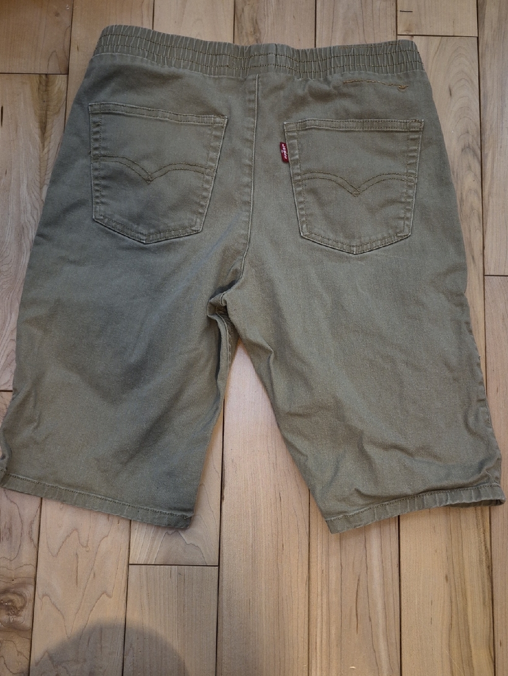 Boys Size 10/12 Slim Fit Levi's Beige Drawstring Casual Shorts - Picture 4 of 4